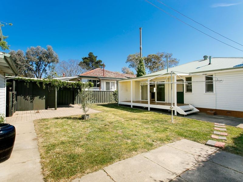 14 Early Street, Queanbeyan NSW 2620