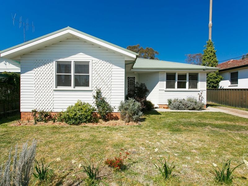 14 Early Street, Queanbeyan NSW 2620