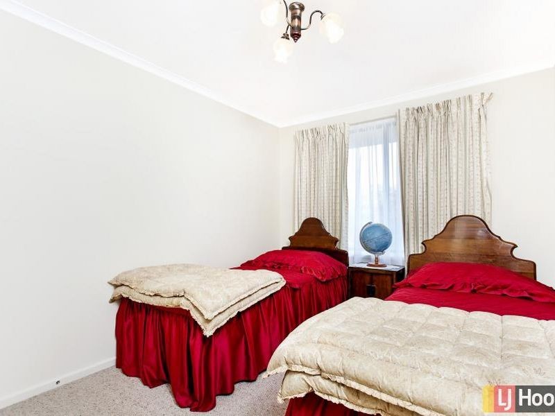 25 Woodger Parade, Queanbeyan NSW 2620