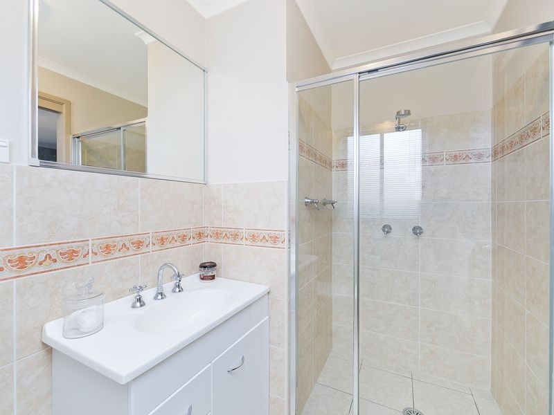 26 Unwin Avenue, Jerrabomberra NSW 2619