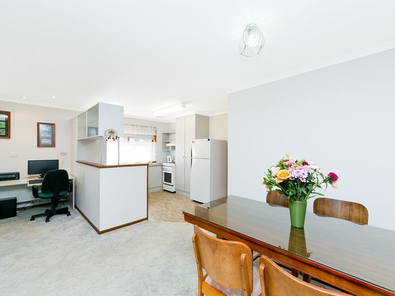 9 Garrong Avenue, Queanbeyan NSW 2620