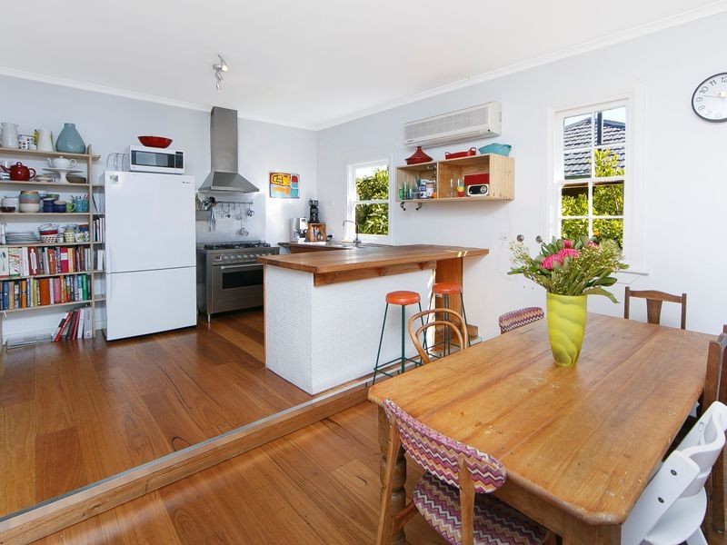 24 McIntosh Street, Queanbeyan NSW 2620