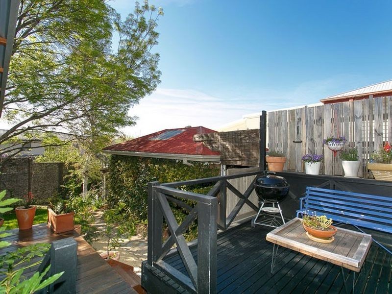 24 McIntosh Street, Queanbeyan NSW 2620