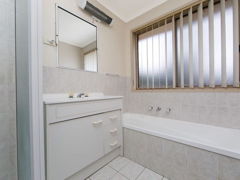 8 Koorong Place, Queanbeyan NSW 2620