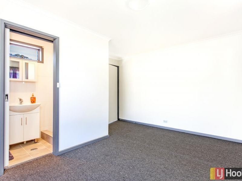 1 Cassia Crescent, Queanbeyan NSW 2620