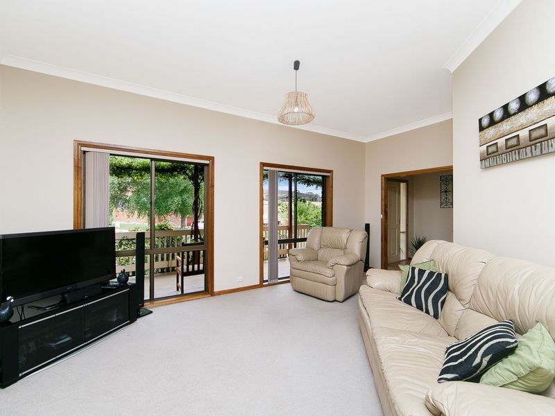 86 Crest Park Parade, Queanbeyan NSW 2620