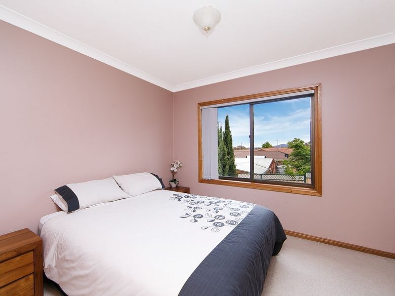 86 Crest Park Parade, Queanbeyan NSW 2620