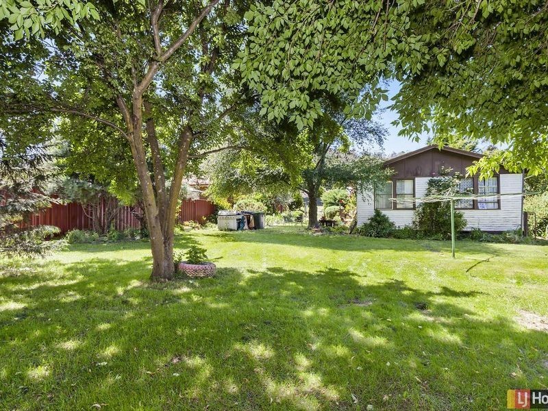 79 Foxlow Street, Captains Flat NSW 2623