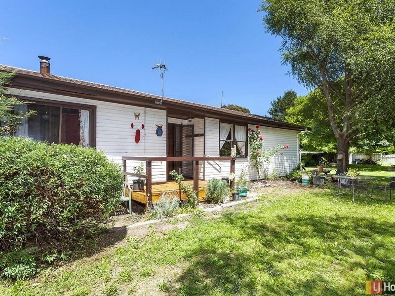 79 Foxlow Street, Captains Flat NSW 2623