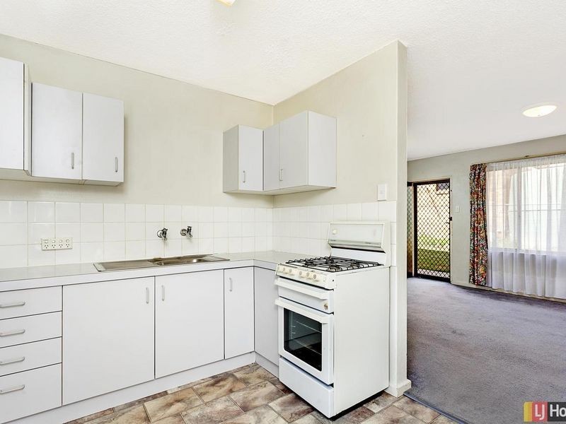 5/25 Macquoid Street, Queanbeyan NSW 2620