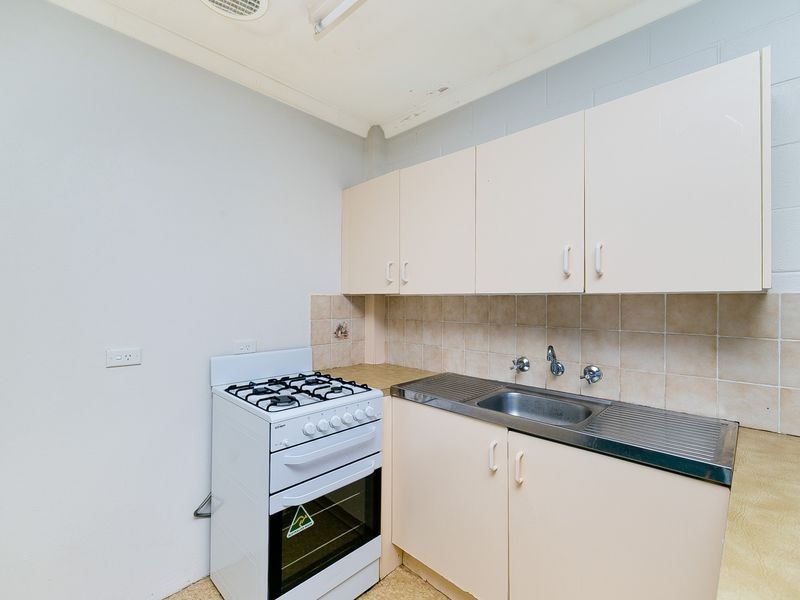 14/10 Macquoid Street, Queanbeyan NSW 2620