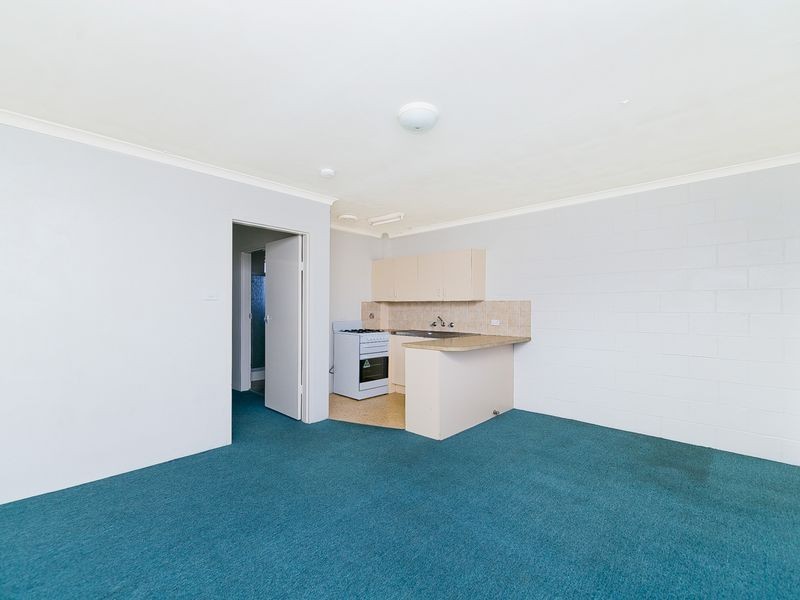 14/10 Macquoid Street, Queanbeyan NSW 2620