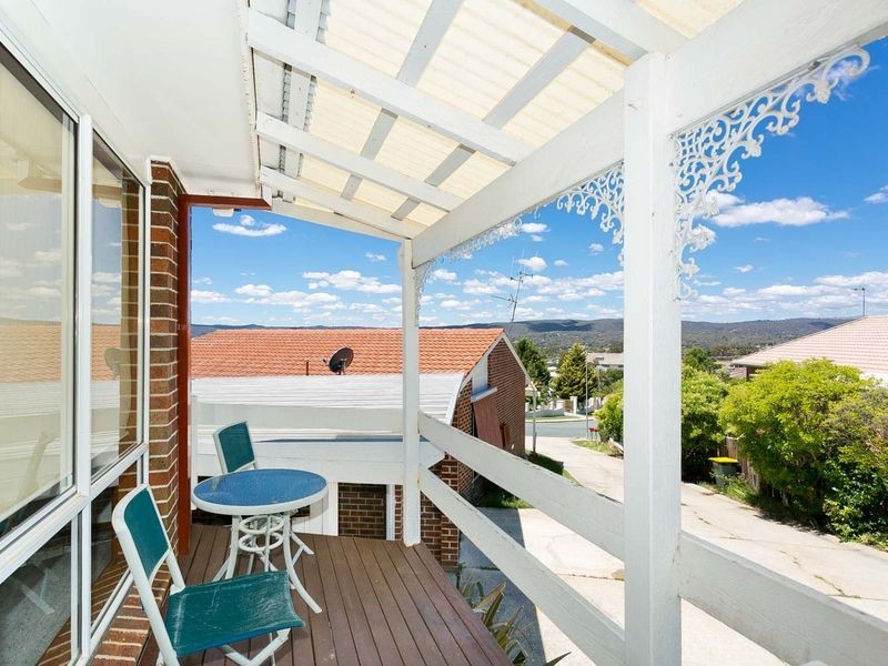 2/24 Delmar Crescent, Queanbeyan NSW 2620