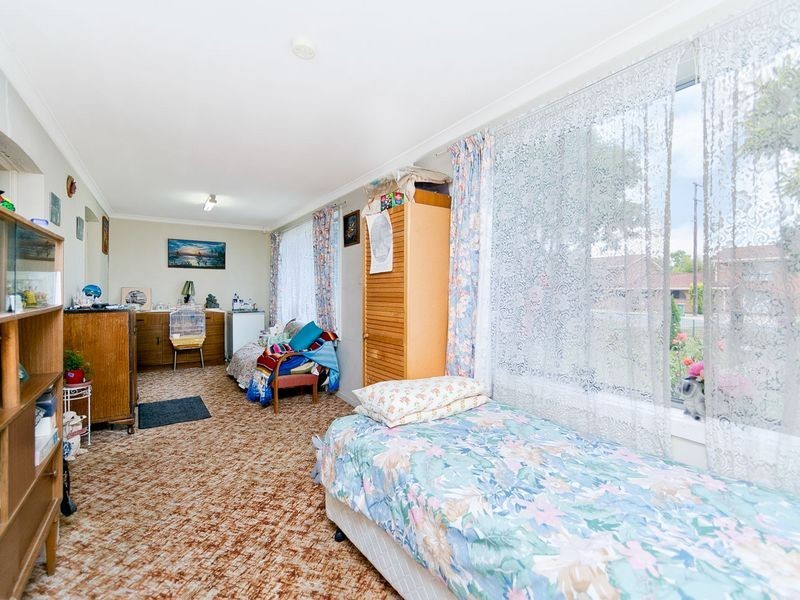 2 Garland Avenue, Queanbeyan NSW 2620