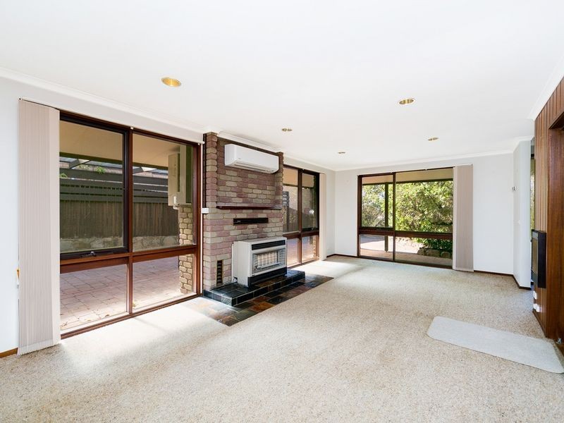 16 Hayley Crescent, Queanbeyan NSW 2620
