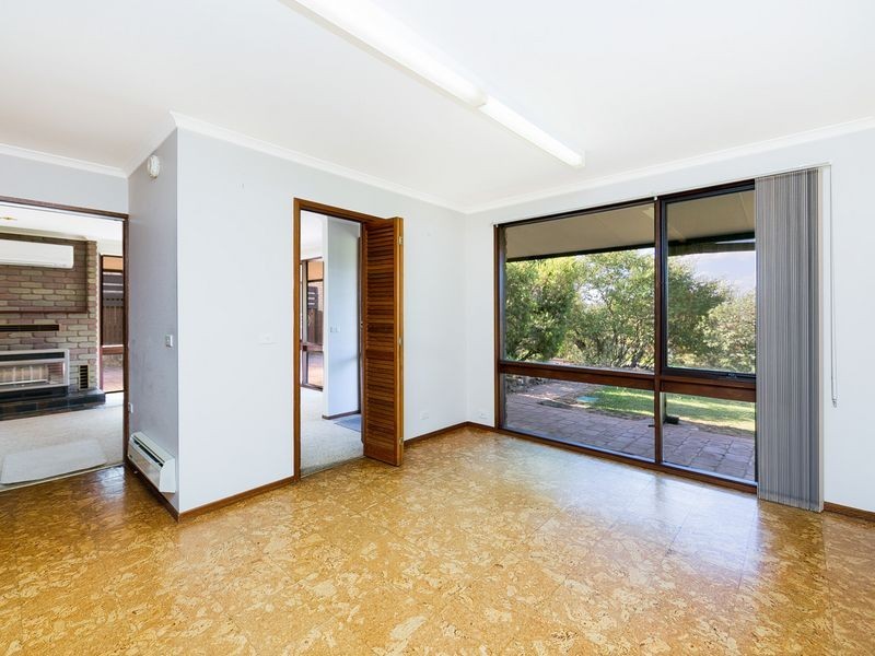 16 Hayley Crescent, Queanbeyan NSW 2620