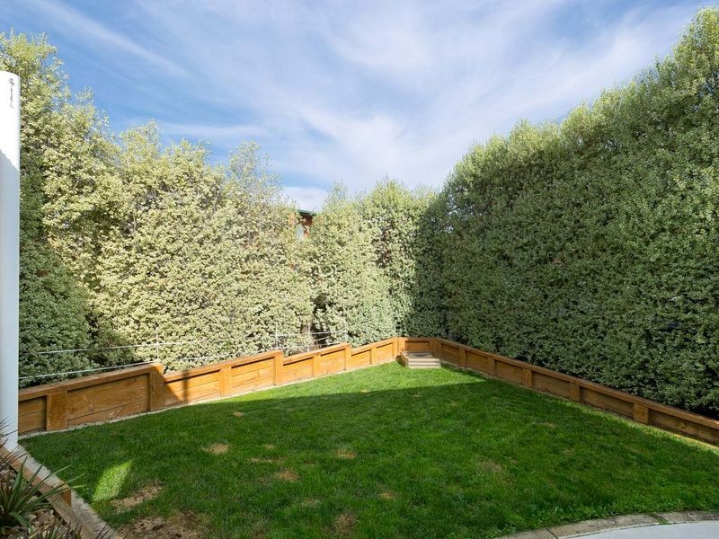 27 Charles Street, Queanbeyan NSW 2620