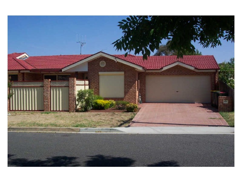Irene Ave, Queanbeyan NSW 2620