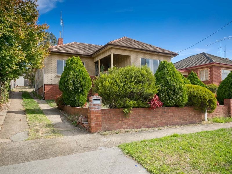 37 Stornaway Road, Queanbeyan NSW 2620