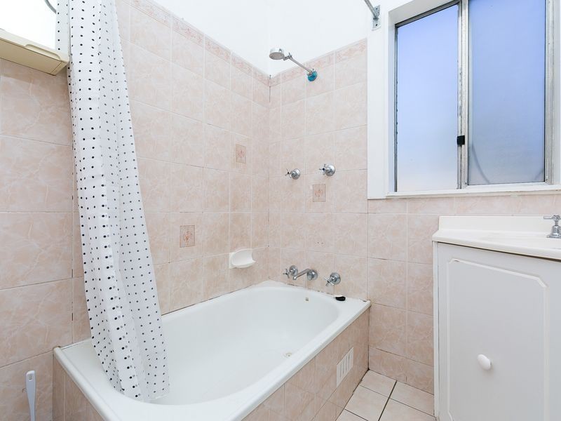 37 Stornaway Road, Queanbeyan NSW 2620