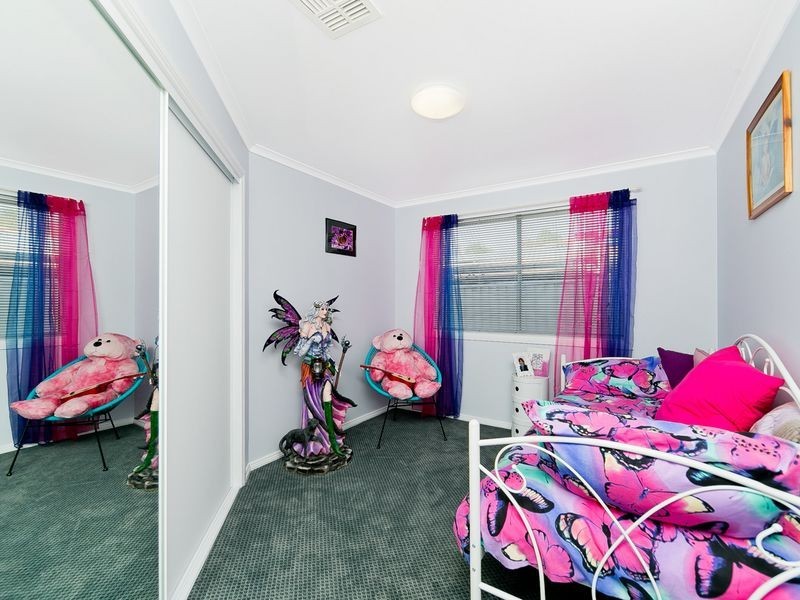 15 Marril Street, Queanbeyan NSW 2620
