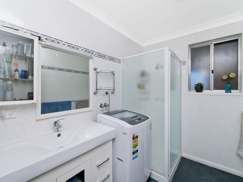 6 Wilgabar Way, Queanbeyan NSW 2620
