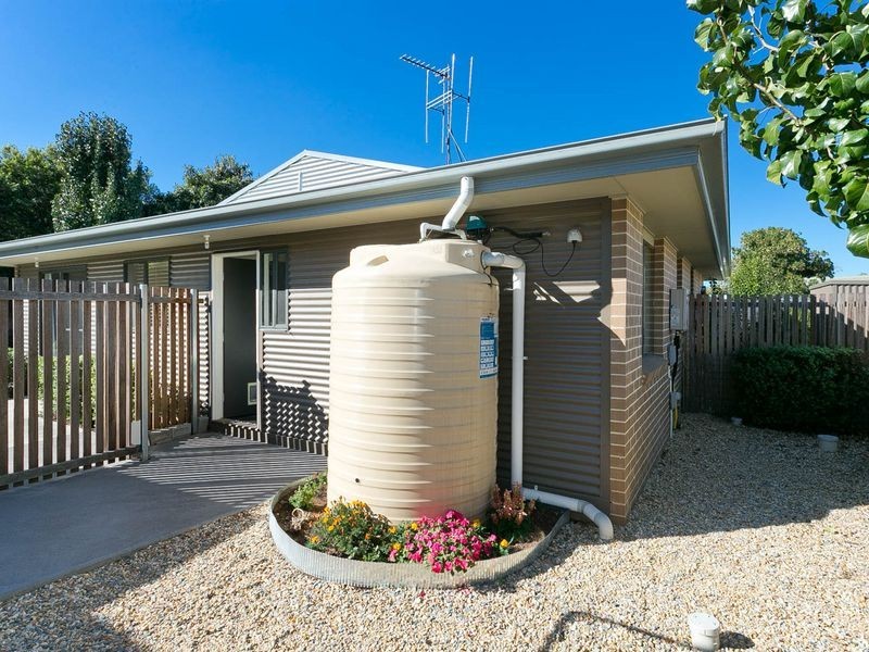 2/20 Stornaway Road, Queanbeyan NSW 2620