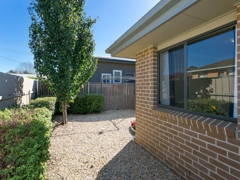 2/20 Stornaway Road, Queanbeyan NSW 2620