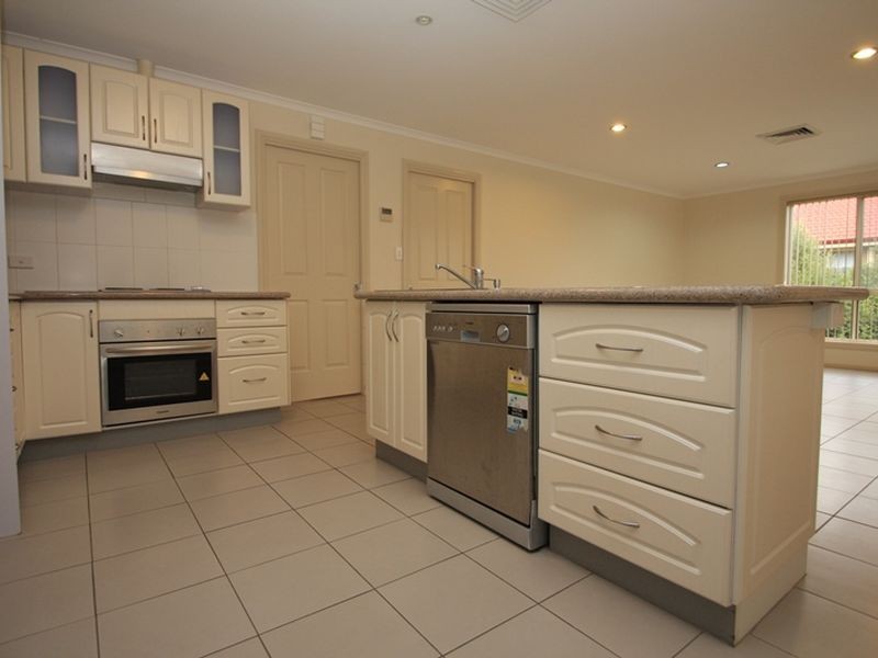 2 Falconer Place, Bungendore NSW 2621