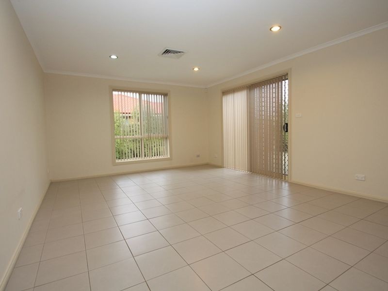 2 Falconer Place, Bungendore NSW 2621