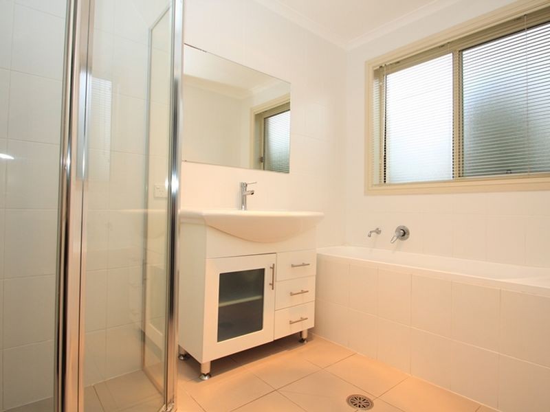 2 Falconer Place, Bungendore NSW 2621