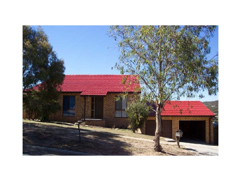 Cantle Place, Queanbeyan NSW 2620