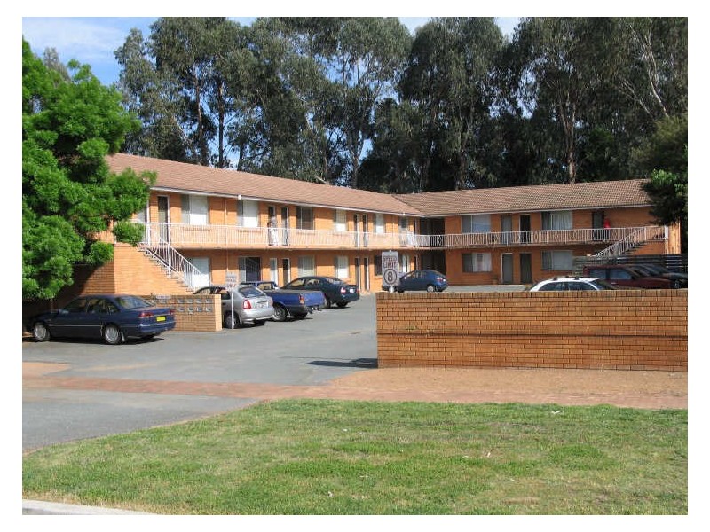 3/10 McQuoid Street, Queanbeyan NSW 2620