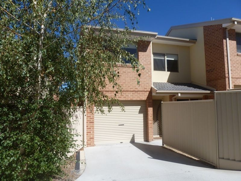 2/8-10 Erin Street, Queanbeyan NSW 2620