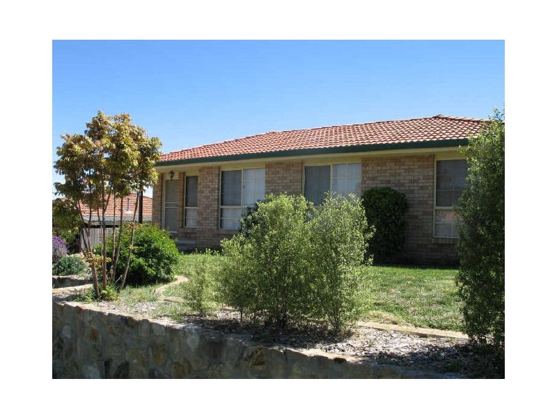 38 Hellmund Street, Queanbeyan NSW 2620