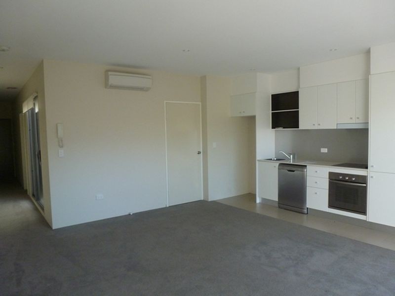 4B/17 Uriarra Road, Queanbeyan NSW 2620