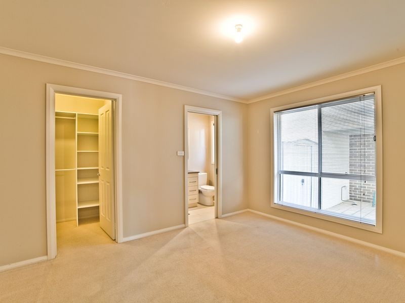 1/23 Donald Road, Queanbeyan NSW 2620