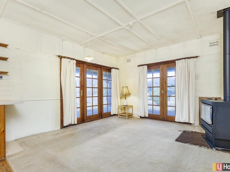 77 Foxlow Street, Captains Flat NSW 2623