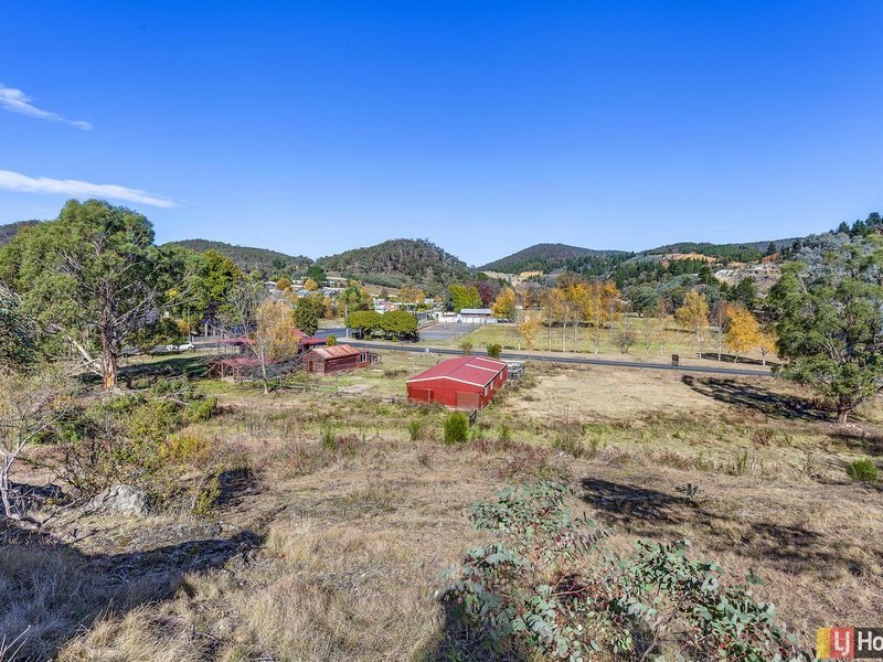 77 Foxlow Street, Captains Flat NSW 2623