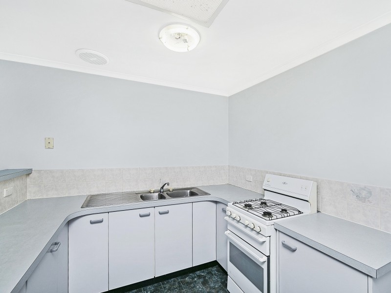 21/27 Elm Way, Jerrabomberra NSW 2619
