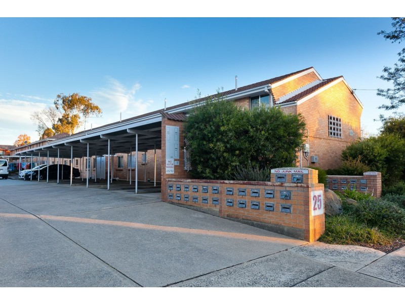 19/25 Macquoid Street, Queanbeyan NSW 2620