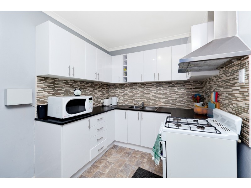 19/25 Macquoid Street, Queanbeyan NSW 2620