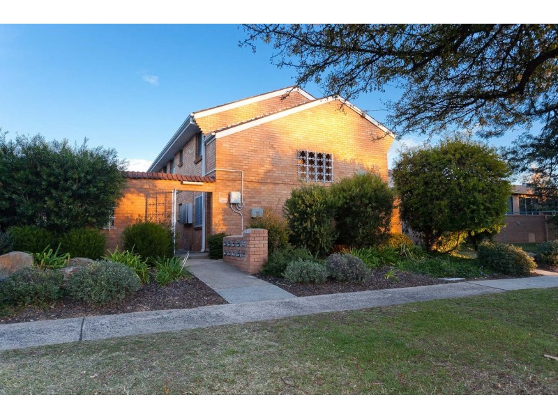 19/25 Macquoid Street, Queanbeyan NSW 2620