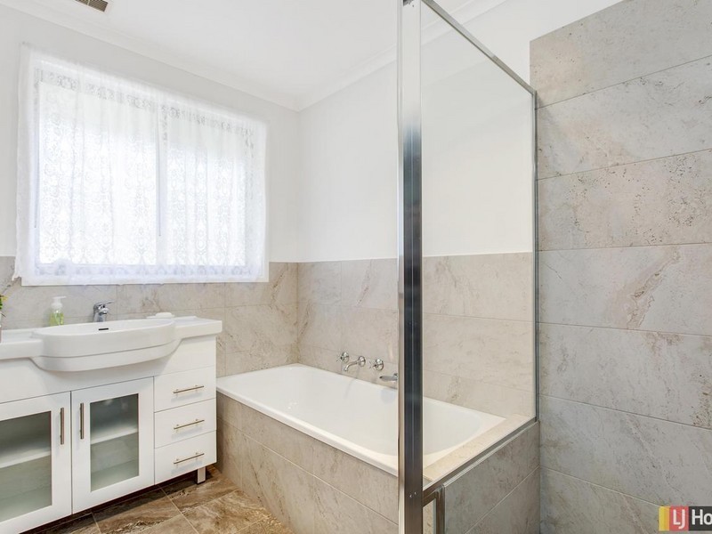 40 Pindari Crescent, Queanbeyan NSW 2620