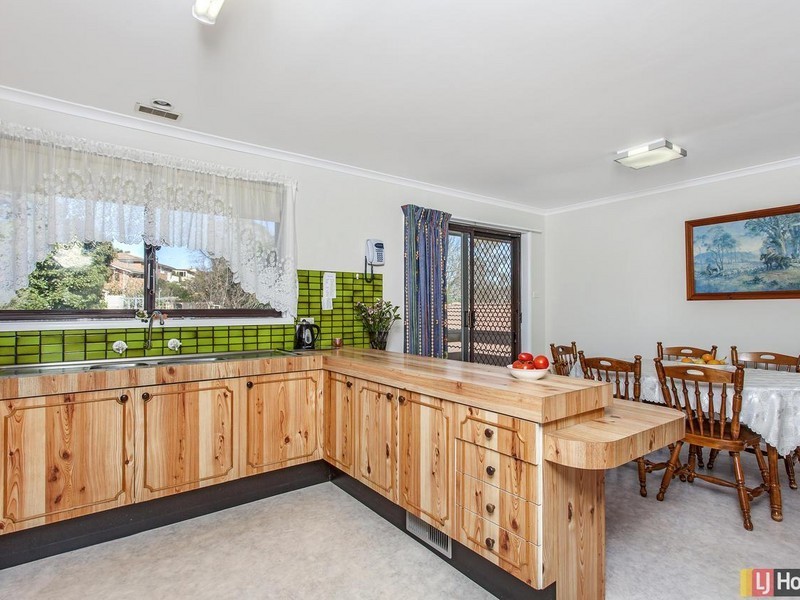 40 Pindari Crescent, Queanbeyan NSW 2620