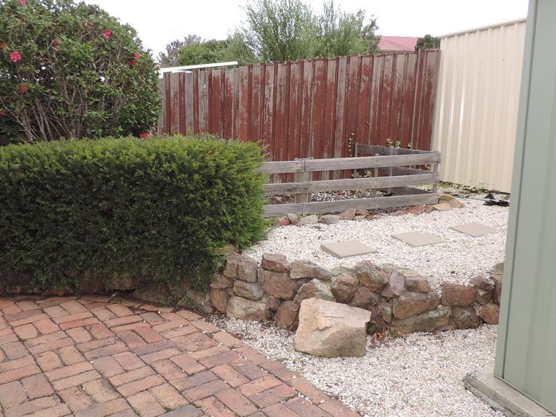 2/22 Delmar Crescent, Karabar NSW 2620