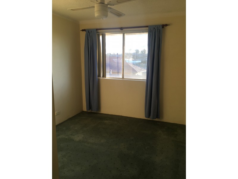 9/36 Uriarra Road, Queanbeyan NSW 2620