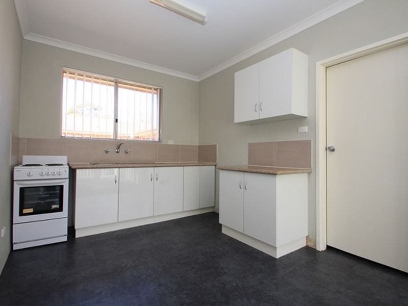 18/63 Molonglo Street, Queanbeyan NSW 2620