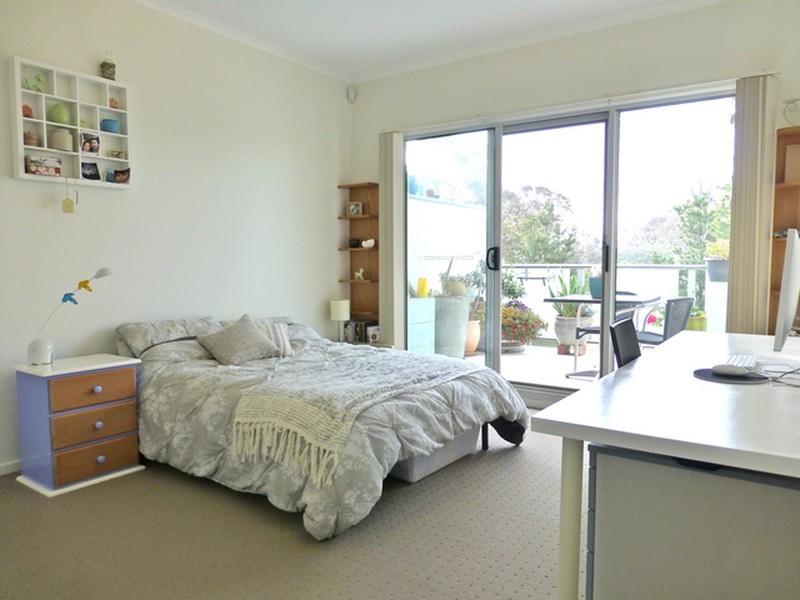 16b/161 Uriarra Road, Queanbeyan NSW 2620
