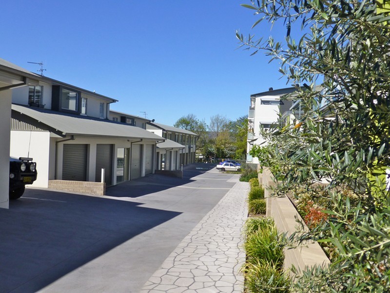 16b/161 Uriarra Road, Queanbeyan NSW 2620